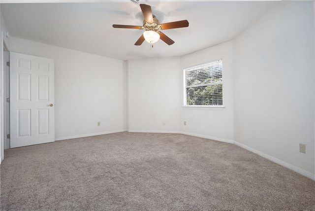 336 Lariat Circle, Edmond, OK 73003