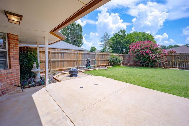 336 Lariat Circle, Edmond, OK 73003