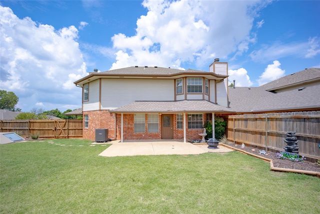 336 Lariat Circle, Edmond, OK 73003