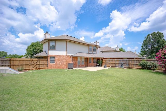 336 Lariat Circle, Edmond, OK 73003