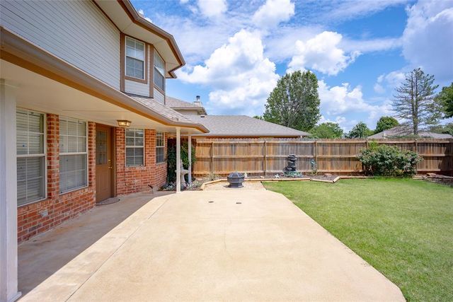 336 Lariat Circle, Edmond, OK 73003