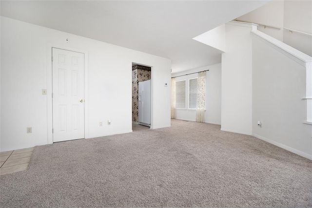 336 Lariat Circle, Edmond, OK 73003