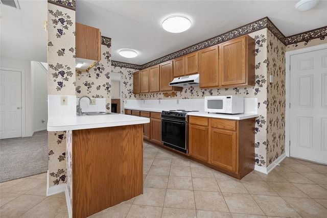 336 Lariat Circle, Edmond, OK 73003