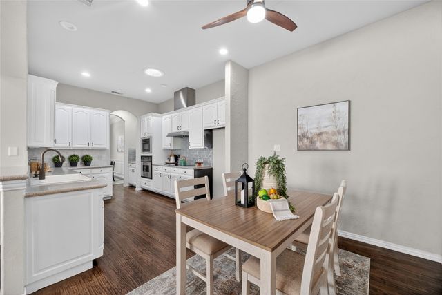 3215 Ricci Lane, Irving, TX 75062