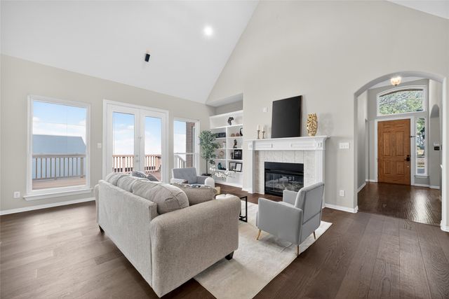 3215 Ricci Lane, Irving, TX 75062