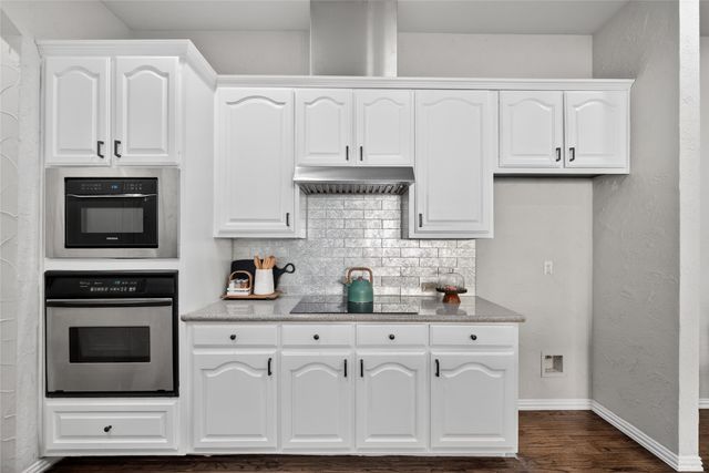 3215 Ricci Lane, Irving, TX 75062