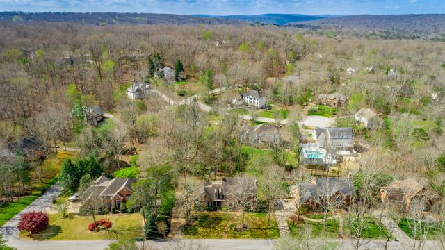 4 Northfield Road, Signal Mountain, TN 37377