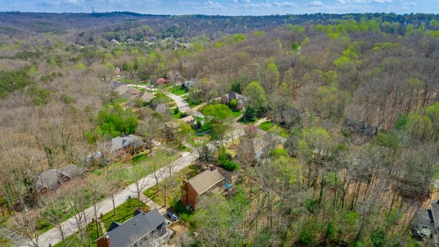 4 Northfield Road, Signal Mountain, TN 37377