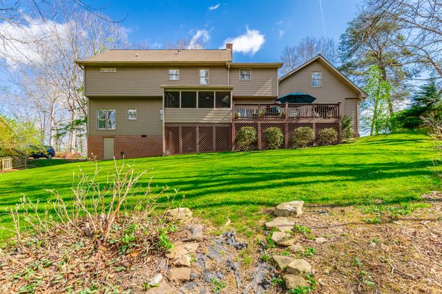4 Northfield Road, Signal Mountain, TN 37377