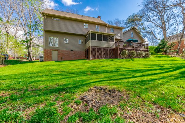 4 Northfield Road, Signal Mountain, TN 37377