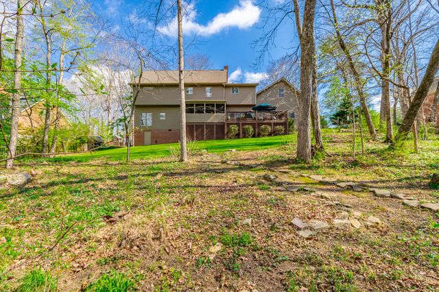 4 Northfield Road, Signal Mountain, TN 37377