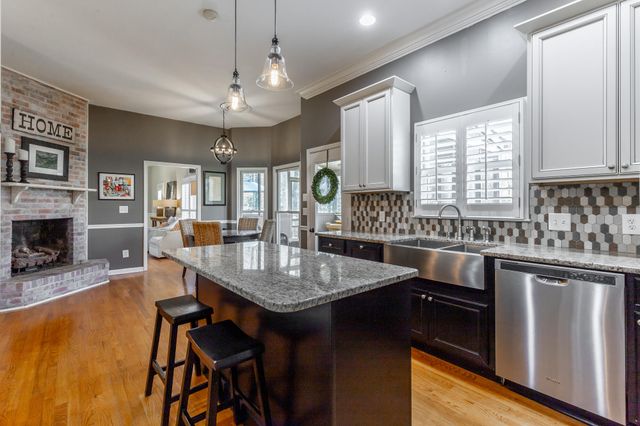 4 Northfield Road, Signal Mountain, TN 37377