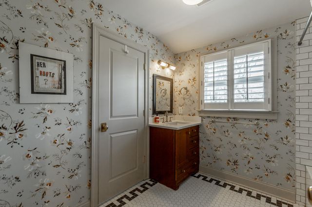 4 Northfield Road, Signal Mountain, TN 37377