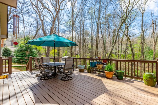4 Northfield Road, Signal Mountain, TN 37377