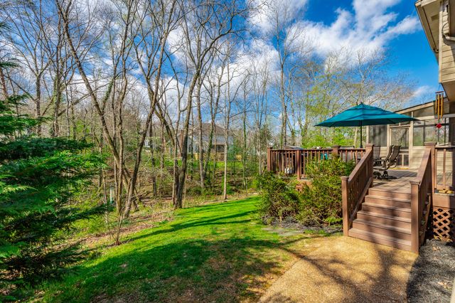 4 Northfield Road, Signal Mountain, TN 37377