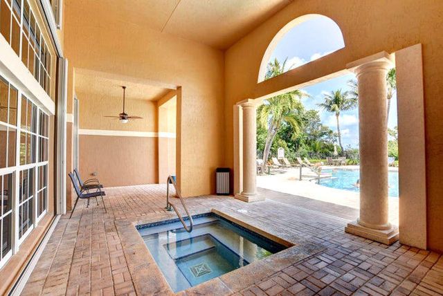 1000 Scotia Drive 605, Hypoluxo, FL 33462