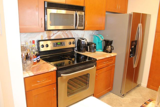 1000 Scotia Drive 605, Hypoluxo, FL 33462