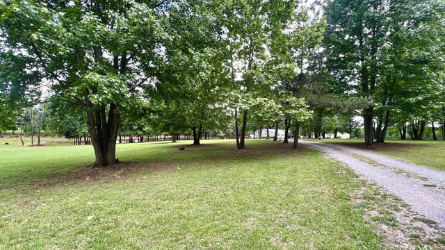 147 Paul Spears Rd, Summertown, TN 38483