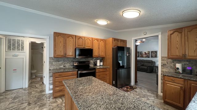 147 Paul Spears Rd, Summertown, TN 38483