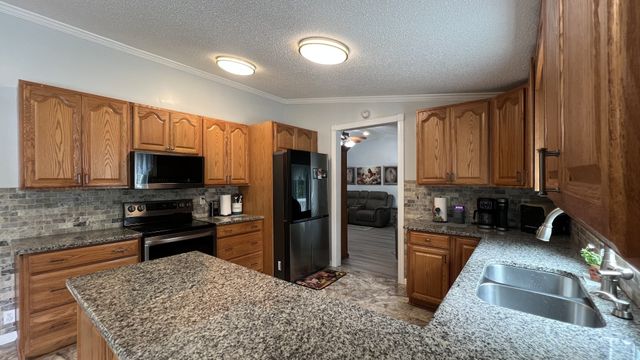147 Paul Spears Rd, Summertown, TN 38483