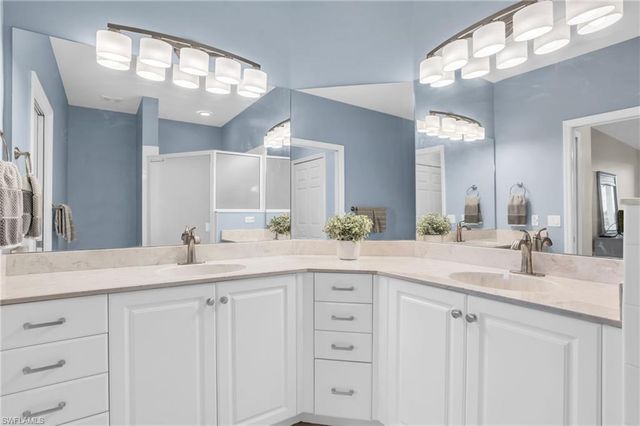 6025 Pinnacle LN 602, Naples, FL 34110