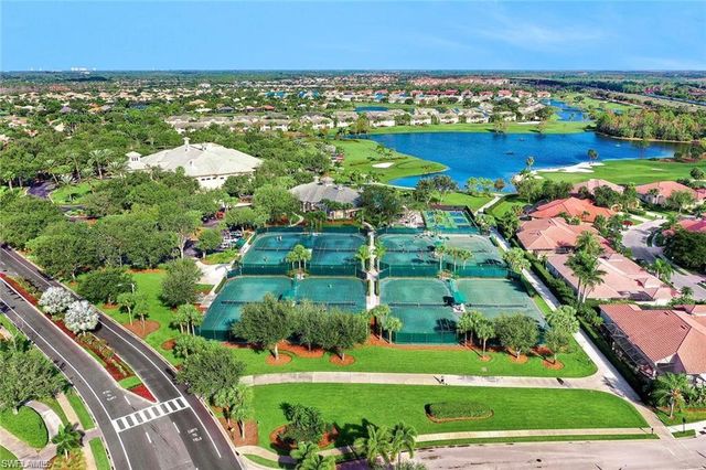 6025 Pinnacle LN 602, Naples, FL 34110