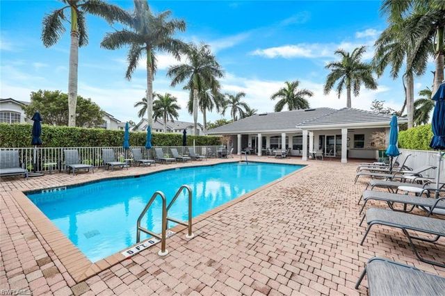 6025 Pinnacle LN 602, Naples, FL 34110