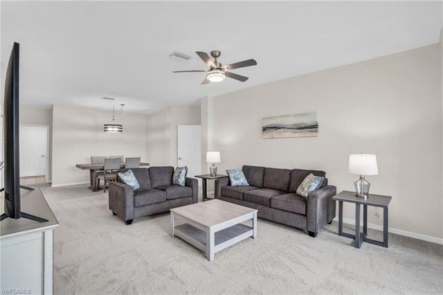6025 Pinnacle LN 602, Naples, FL 34110