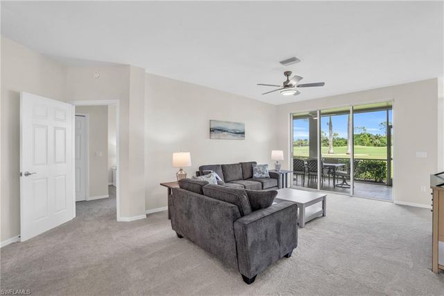 6025 Pinnacle LN 602, Naples, FL 34110