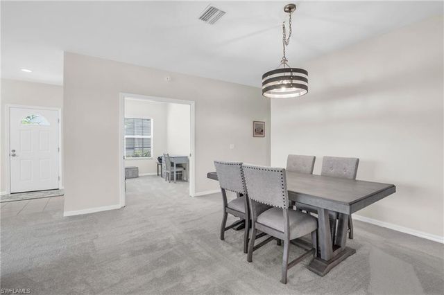 6025 Pinnacle LN 602, Naples, FL 34110