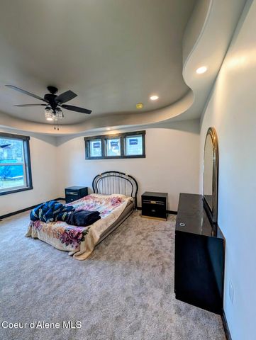 6856 Selkirk St, Bonners Ferry, ID 83805