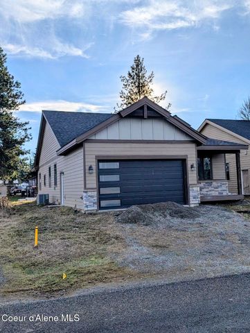 6856 Selkirk St, Bonners Ferry, ID 83805
