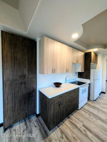 6856 Selkirk St, Bonners Ferry, ID 83805