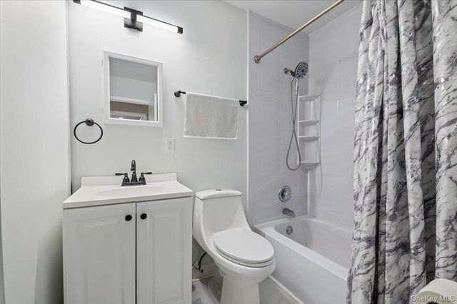 80 Fairview Circle, Middle Island, NY 11953