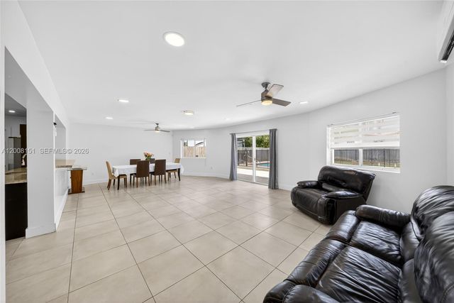 1155 NE 184th St, Miami, FL 33179