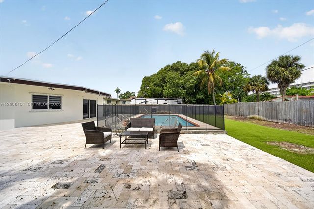 1155 NE 184th St, Miami, FL 33179