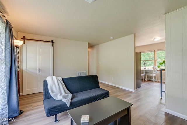 1134 Cooks Valley Road, Kingsport, TN 37664