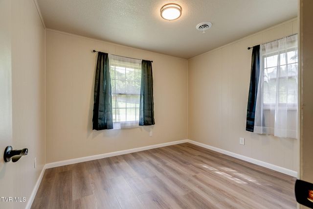 1134 Cooks Valley Road, Kingsport, TN 37664