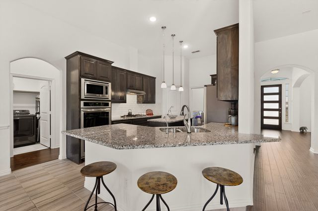 824 State Street, Desoto, TX 75115