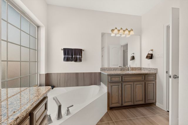 824 State Street, Desoto, TX 75115