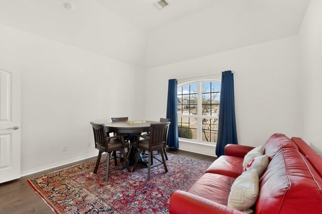 824 State Street, Desoto, TX 75115