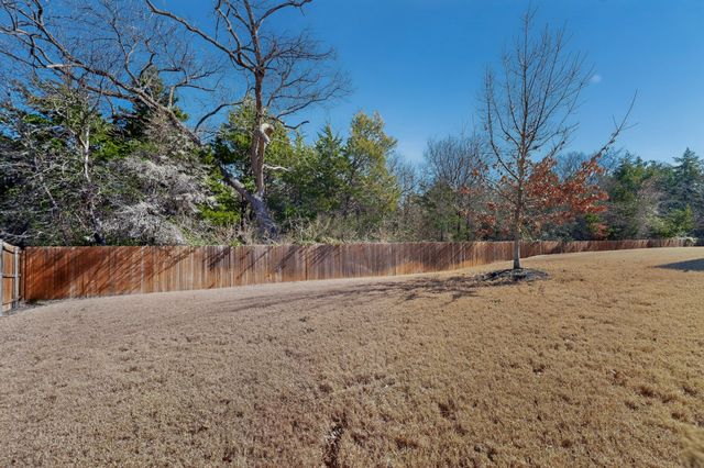 824 State Street, Desoto, TX 75115