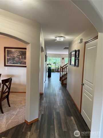 20011 195th Avenue E, Orting, WA 98360