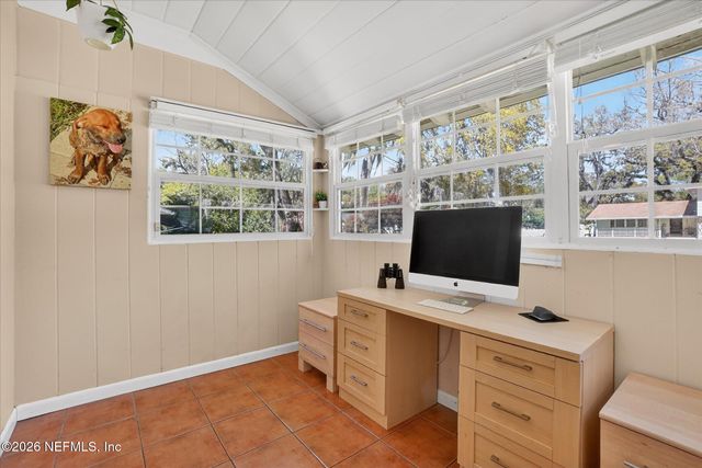 2842 IONIC Avenue, Jacksonville, FL 32210