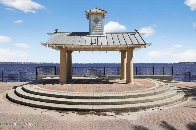 2842 IONIC Avenue, Jacksonville, FL 32210