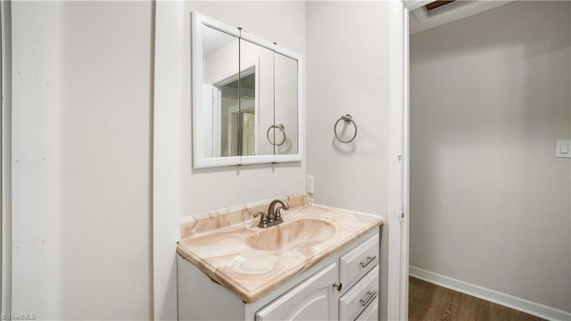 106 Northview Place, High Point, NC 27263
