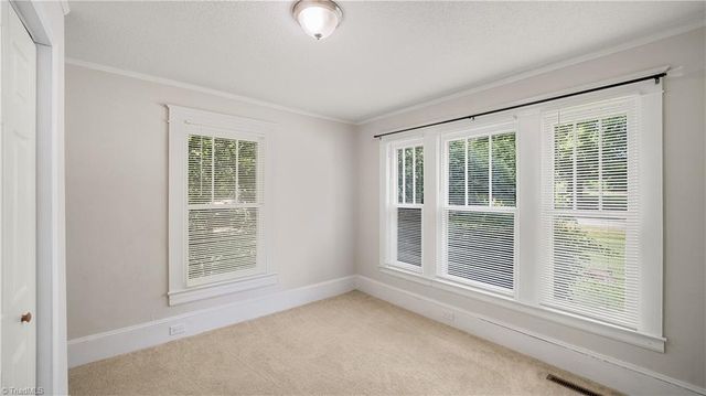 106 Northview Place, High Point, NC 27263