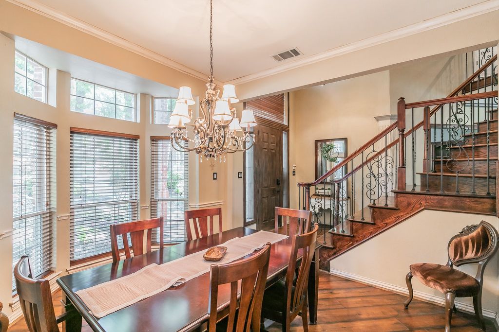 property-img