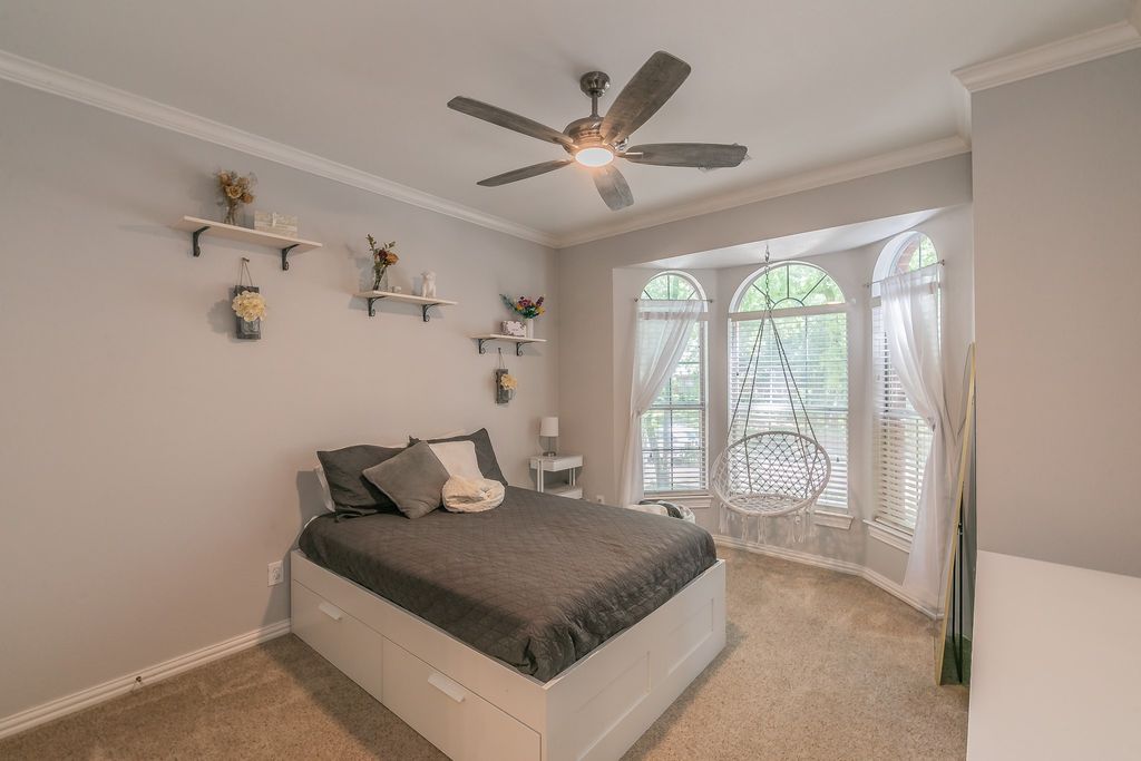 property-img