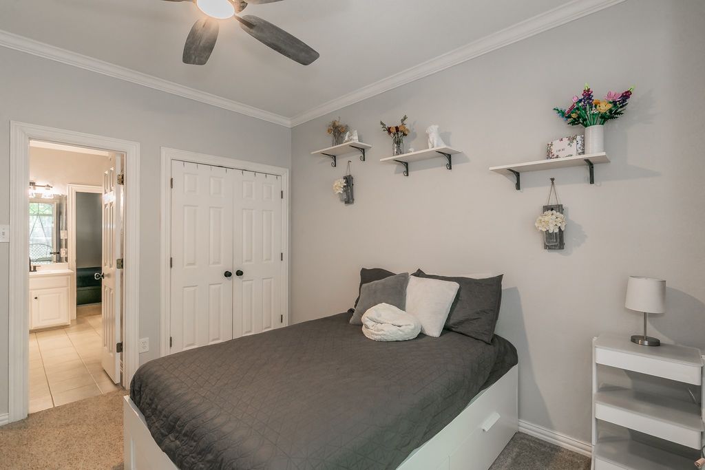 property-img